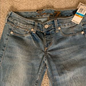 Size 29 - fits a typical size 8